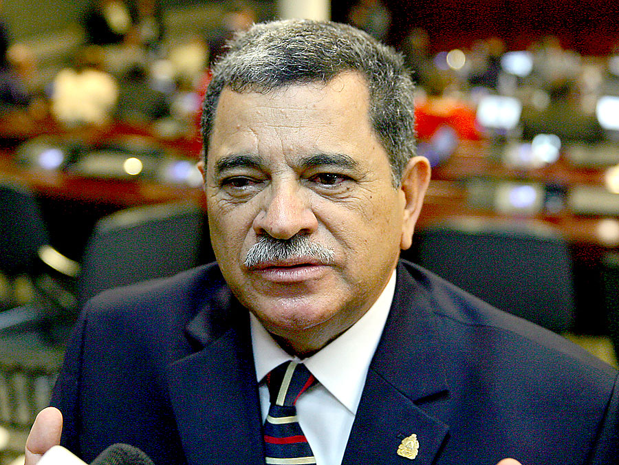 Francisco Rivera: “Con medidas populistas no se salvan las empresas”