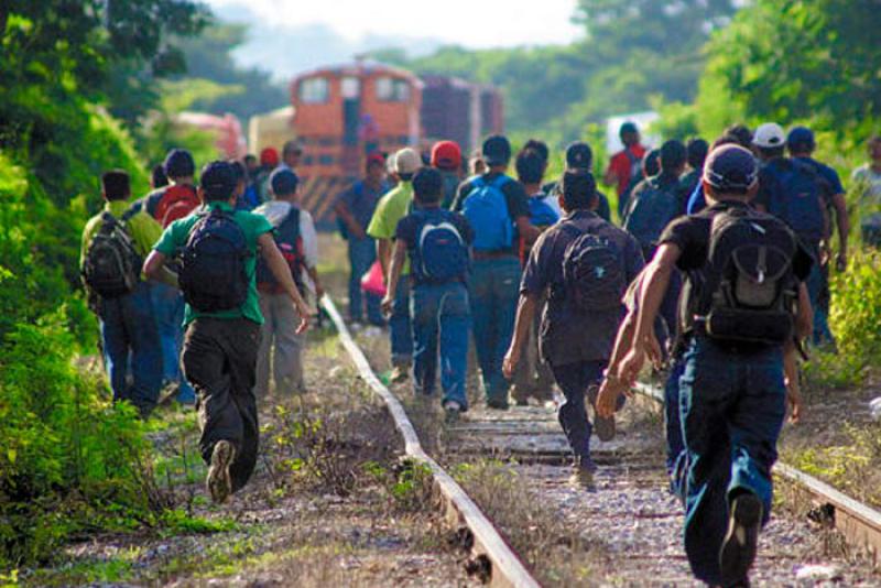 Dirigente magisterial señala que por la violencia escolares piensan irse de Honduras