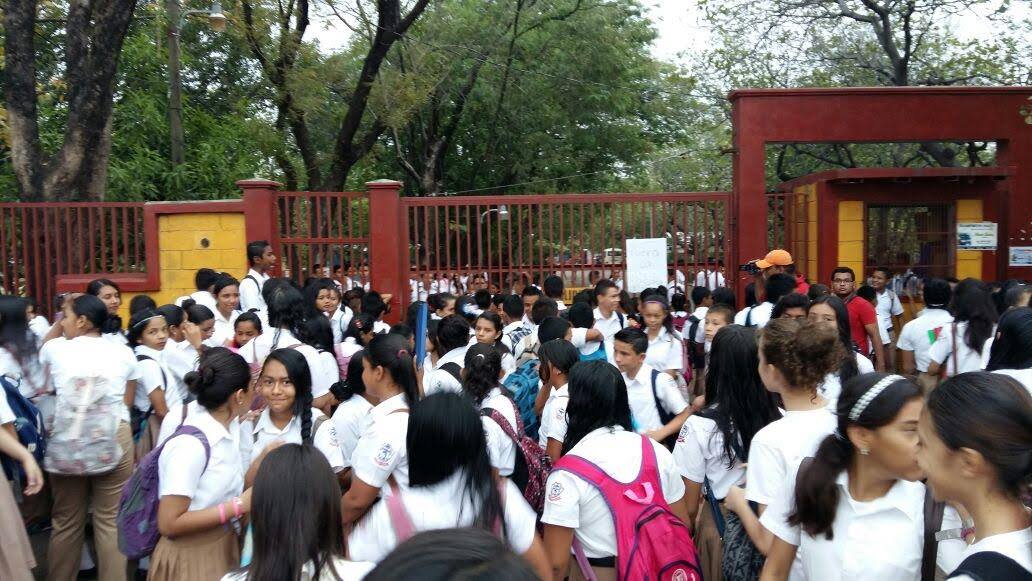 63 por ciento de los Estudiantes hondureños pretende emigrar