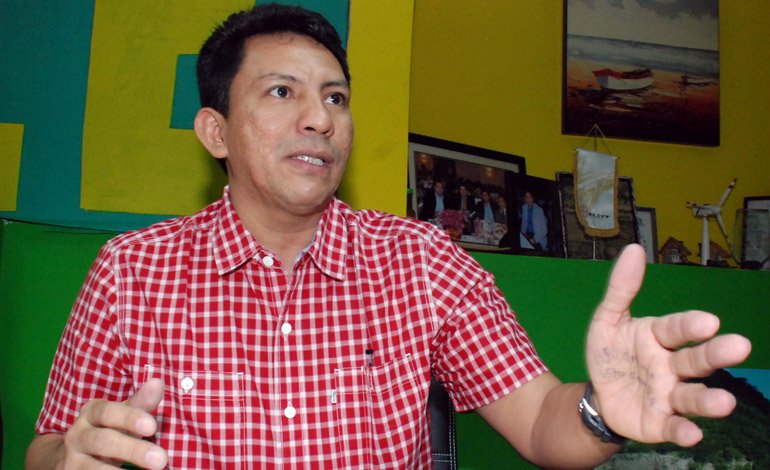 Miguel Aguilar dice está libre de la denuncia y procederá a quienes golpearon su honor