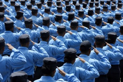 Unos mil expedientes de ex-policías serán enviados al MP, por presuntas irregularidades