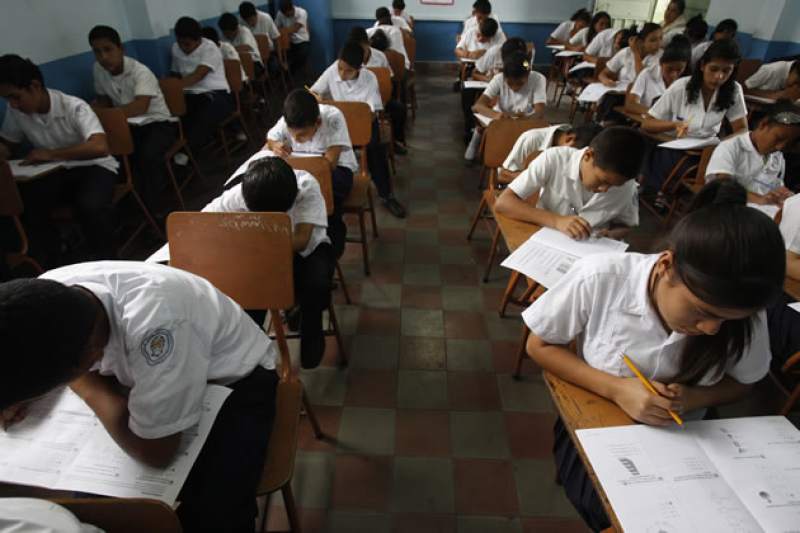 Autoridades descartan existencia de aumento salarial para los docentes este año