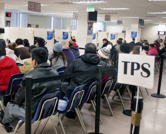Juez de Estados Unidos decide incluir a hondureños en fallo sobre el TPS