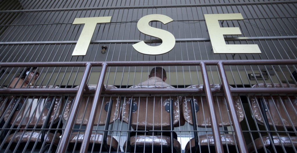 Liberales rechazan los 15 partidos políticos que el TSE estaría autorizando y piden nuevo órgano electoral