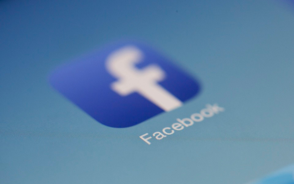 Diseñando Facebook un teléfono