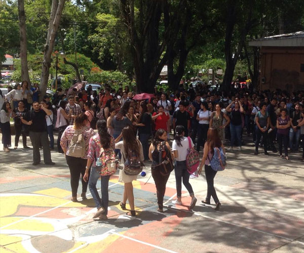 clases en la UNAH-VS