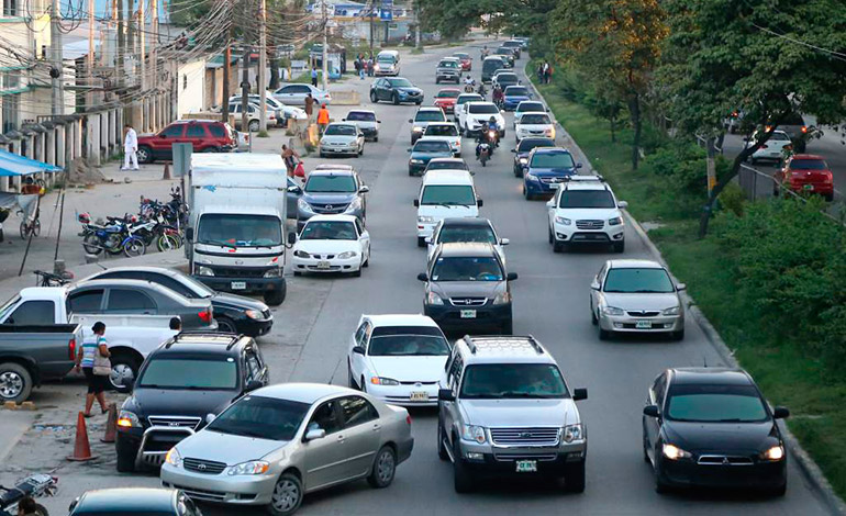 150 mil motocicletas y 100 mil autos incorporados