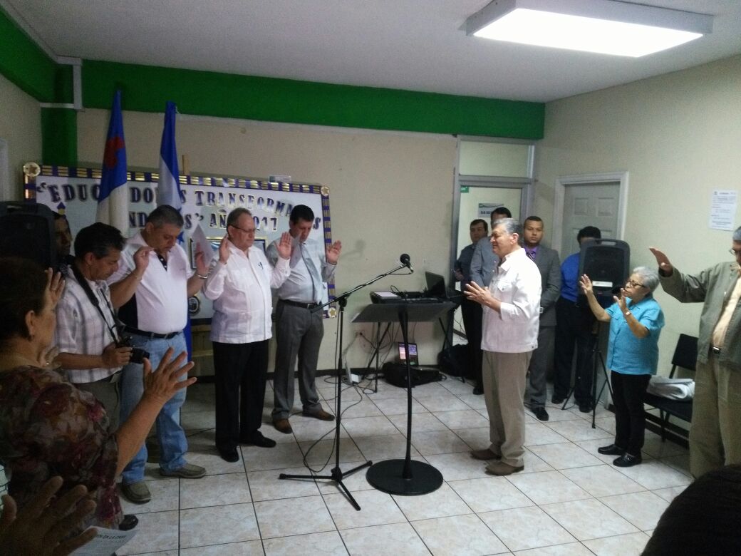 Honduras no ha tenido políticos servidores sino “asaltantes”