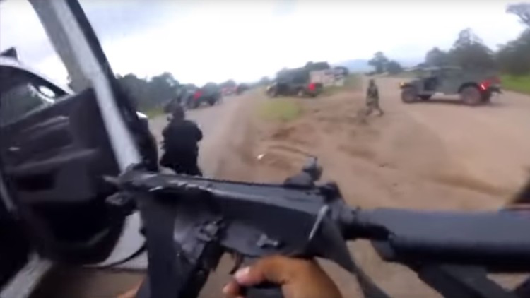 VIDEO de un Feroz enfrentamiento entre delincuentes y la policía en México