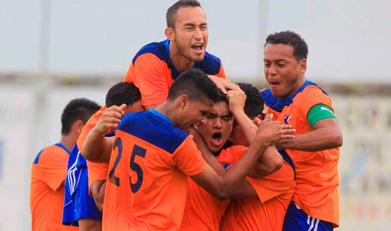 Lobos con aullido de último minuto devora al Honduras Progreso
