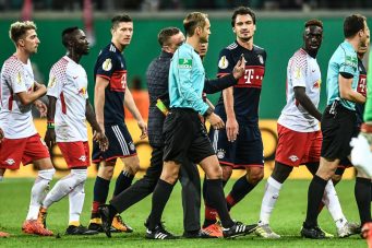 Investigan a manager de Leipzig por peculiar intento de videoarbitrar