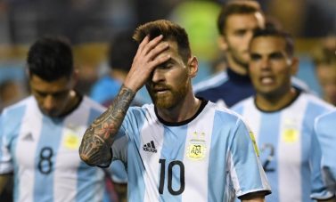 Messi puede unirse a la lista de estrellas que se perdieron un Mundial
