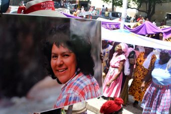 Legisladores de EEUU urgen a Honduras a esclarecer muerte de Berta Cáceres