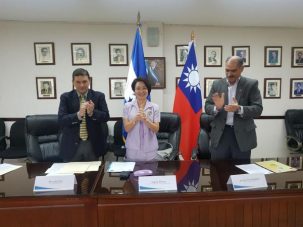 Taiwán dona millones de lempiras para laboratorios veterinarios de salud animal