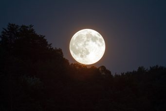 El fin de semana, la luna llena más grande del año en el cielo