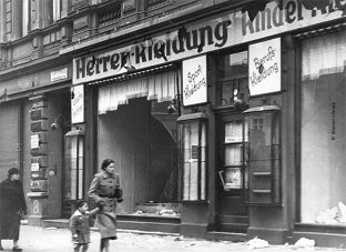 Alemania recuerda a víctimas de la "Noche de los Cristales Rotos"