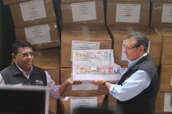 TSE recibe primeras papeletas y documentos electorales