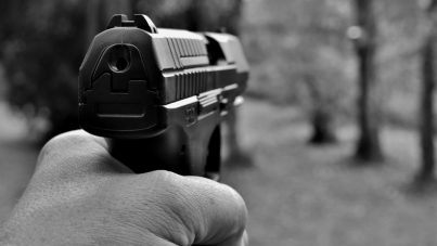 Impactante VIDEO: Sicario ejecuta a un profesor de matemáticas en México