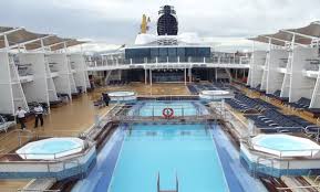 Roatán apertura temporada alta con crucero celebrity reflection