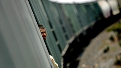 Migrante muere en linchamiento por confundido como criminal