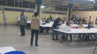 OEA llama a hondureños mantener la calma y continuará en el país