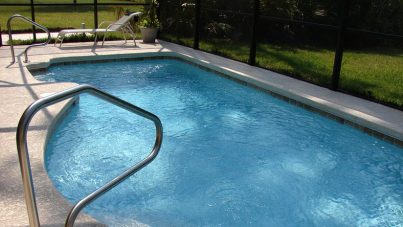 Sujeto entra a robar en una vivienda acaba baleado y ahogado en una piscina