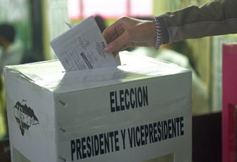 ONU: "Alentamos al TSE a mantener a la población informada sobre resultados del escrutinio".