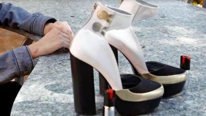 Tacones con gas pimienta, el invento para combatir la violencia de género