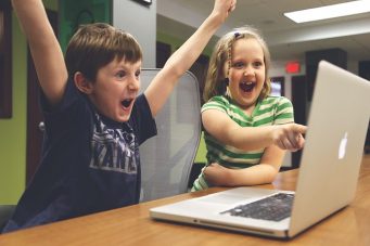 México: Diputados aprueban multar con grandes sumas a quienes vendan a niños videojuegos de adultos