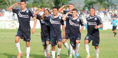 "Lluvia de goles", Honduras Progreso derrota al Juticalpa
