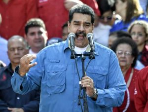 Maduro está "a la orden" para presentarse a la reelección en comicios adelantados