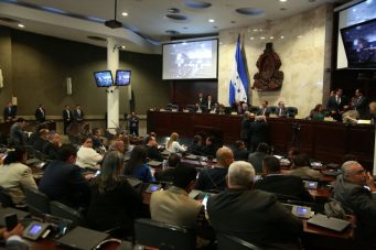 Mauricio Oliva: Los hondureños tienen derecho a participar en el diálogo