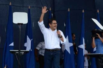 El Reino Unido reconoce al presidente Hernández como ganador de las elecciones