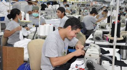 Qué les den "un poco de cariño" piden empresarios al gobierno