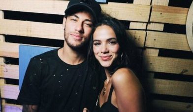 Neymar, de fiesta y reencuentro con su ex en una isla de Brasil