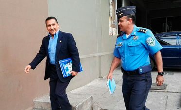 Cúpula policial Solicita al MP investigación preparatoria para querellar a la AP