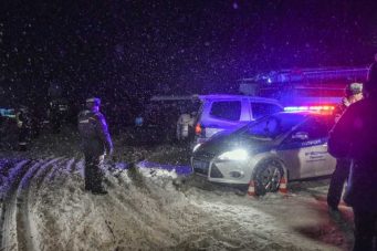 Los 71 ocupantes del avión estrellado en Rusia murieron, informa la fiscalía