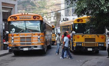 Autoridades descartan aumento a la tarifa del transporte público