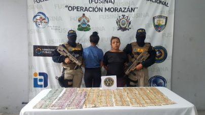 Capturadas dos presuntas extorsionadoras con miles de lempiras