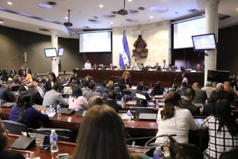 Congreso comienza aprobación de reformas al Presupuesto relacionado con las alcaldías