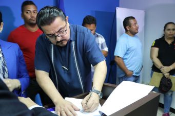 Suspendido el paro de transporte de carga en la CA-5 tras acuerdo con gobierno