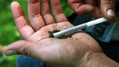 Un estudio realizado en Finlandia rastreó a 6.000 personas desde que tenían 15 años hasta los 30, y encontró consecuencias nefastas de fumar cannabis en la adolescencia.