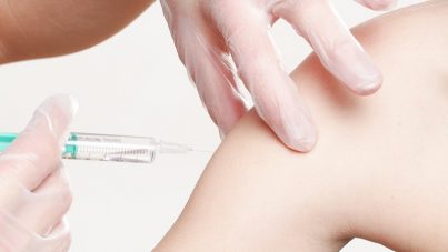 Un grupo internacional de investigadores ha creado con éxito una vacuna personalizada contra el cáncer de ovario elaborada a partir de tejido tumoral de pacientes y de sus células dendríticas, un tipo de célula inmunitaria.