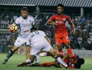Olimpia "sale vivo" del Puerto, y definirá su clasificación a semis en el Nacional
