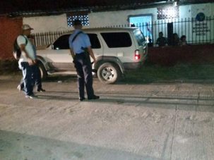 Policía captura a dos sospechosos de incendiar bus rapidito en la capital