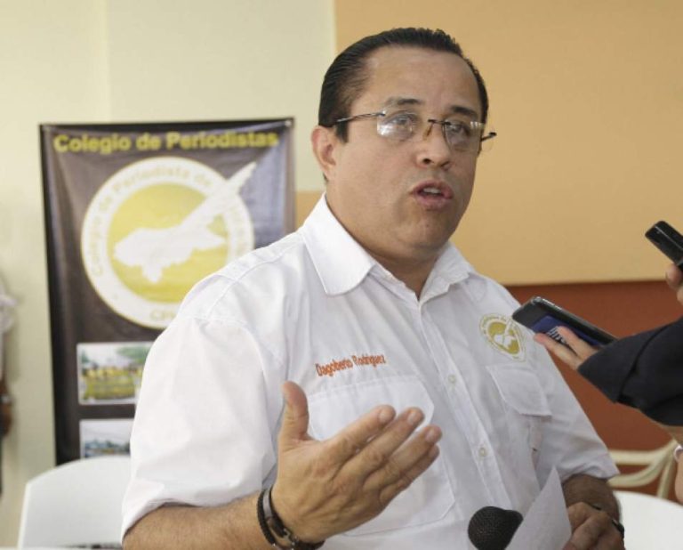 El reelecto Dagoberto Rodríguez promete luchar por salarios mínimos justos y protección de los periodistas