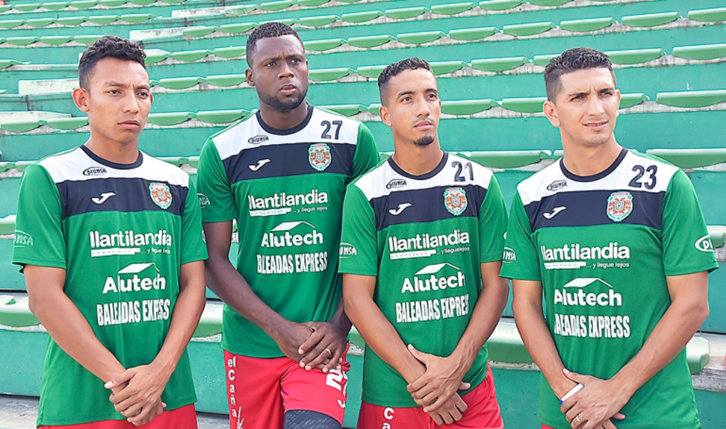 OLIMPIA PRETENDE A JOHNNY LEVERÓN
