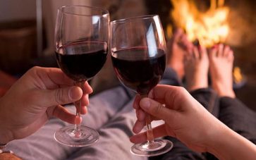 Las consecuencias del consumo de vino han sido motivo de numerosos estudios científicos que lo ligan a ciertos beneficios cardiológicos, pero que también lo responsabilizan de falencias en el sueño.