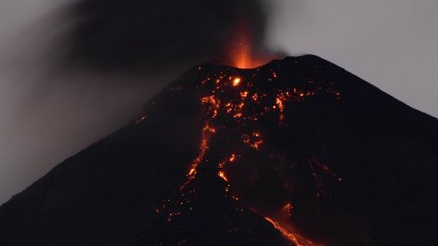 Volcán de Fuego registra fuerte explosión en Guatemala