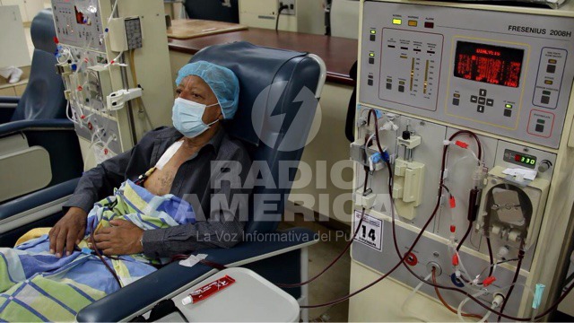 Ministro de salud anuncia inversión de 100 millones para pacientes renales